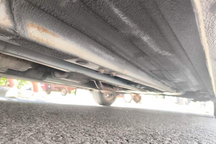 Used Kia K2 2015 Sedan 1.4L MT TOP Chassis Front Left