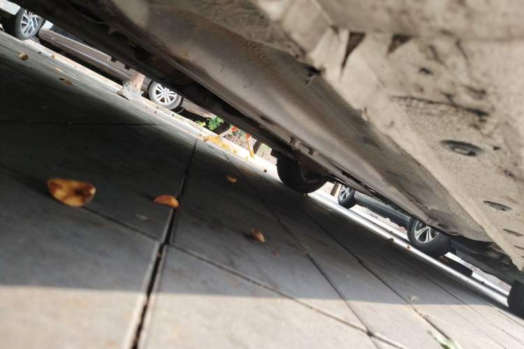 Used Kia K2 2015 Sedan 1.4L MT GLS Chassis Front Left