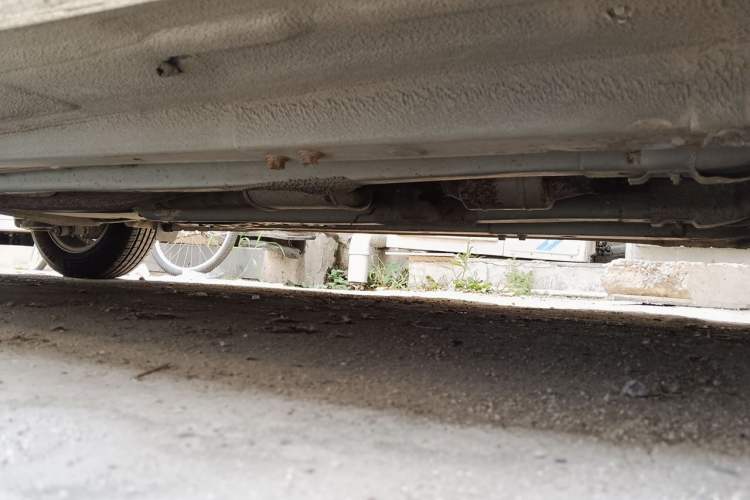 Used Kia K2 2015 Sedan 1.4L MT GLS Chassis Front Right