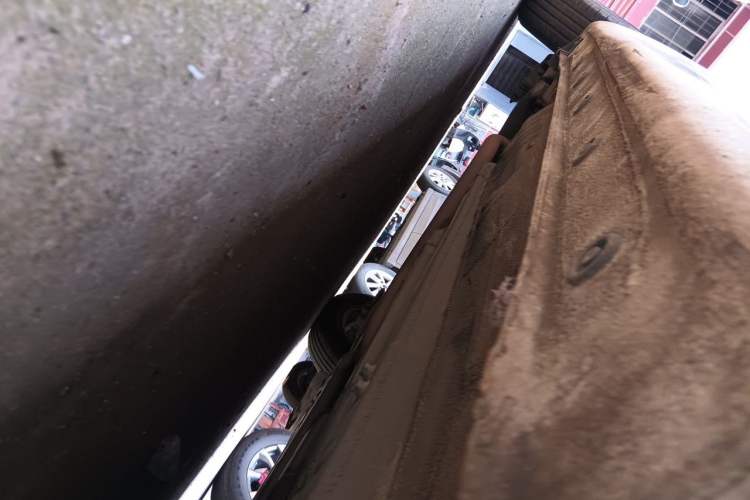 Used Kia K2 2015 Sedan 1.4L MT GLS Chassis Front Right