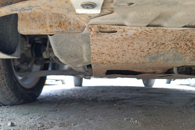 Used Kia K2 2015 Sedan 1.4L MT GLS Chassis Front Right