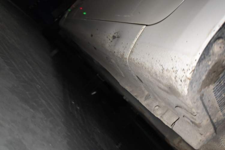 Used Kia K2 2015 Sedan 1.4L MT GLS Chassis Front Right