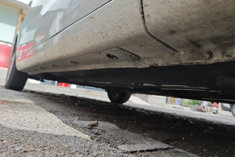 Used Kia K2 2015 Sedan 1.4L MT GLS Chassis Front Right
