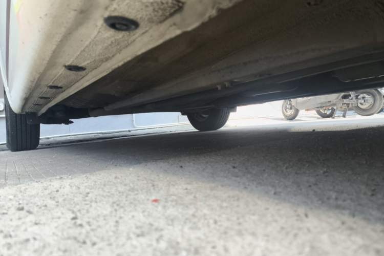 Used Kia K2 2015 Sedan 1.4L MT GLS Chassis Front Right