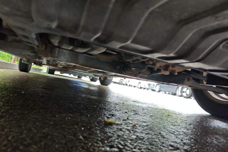 Used Kia K2 2015 Sedan 1.4L MT GLS Chassis Front Right