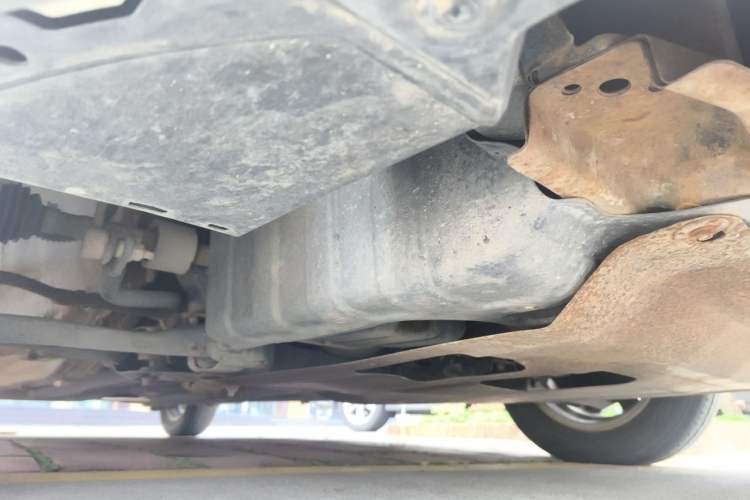 Used Kia K2 2015 Sedan 1.4L MT GLS Chassis Front Right
