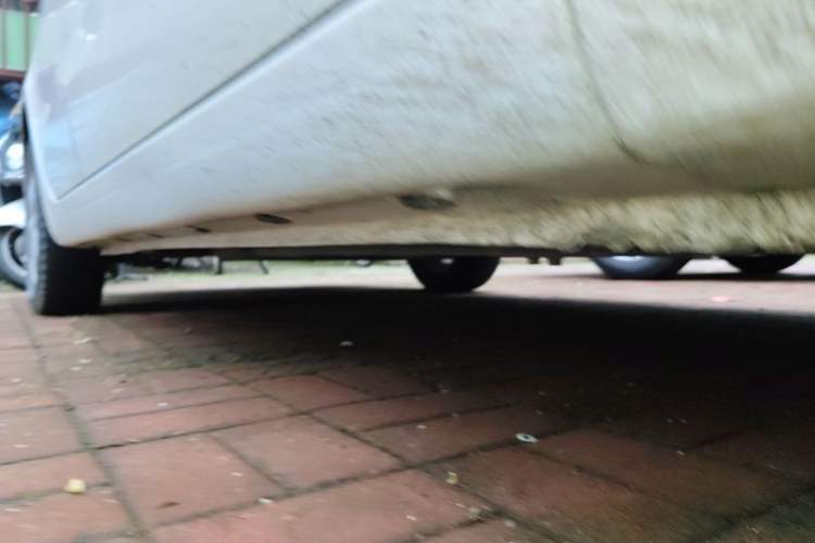 Used Kia K2 2015 Sedan 1.4L MT GLS Chassis Front Right