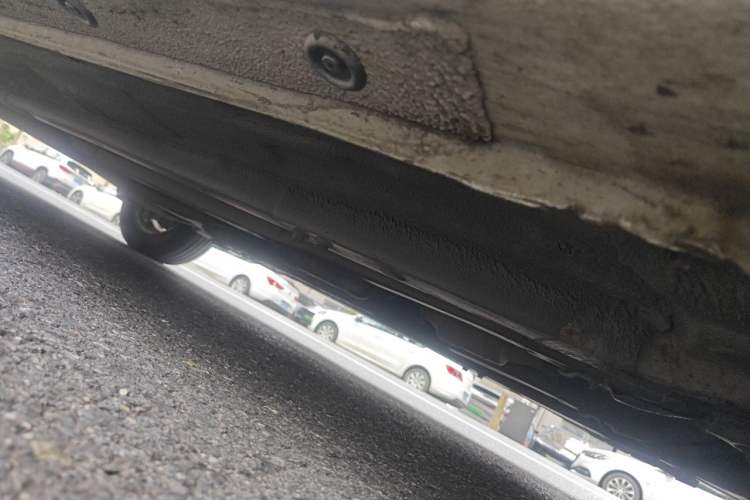 Used Kia K2 2015 Sedan 1.4L MT GLS Chassis Front Right