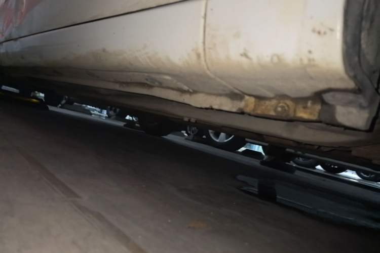 Used Kia K2 2015 Sedan 1.4L MT GLS Chassis Front Right