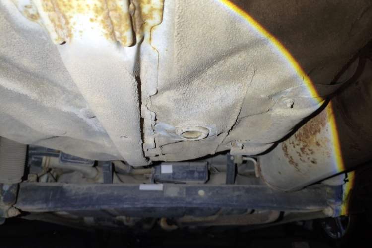 Used Kia K2 2015 Sedan 1.4L MT GLS Chassis Rear
