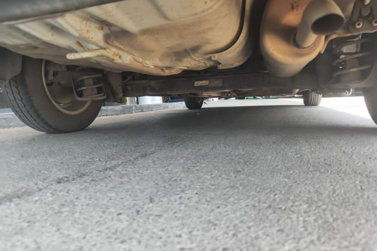 Used Kia K2 2015 Sedan 1.4L MT TOP Chassis Rear