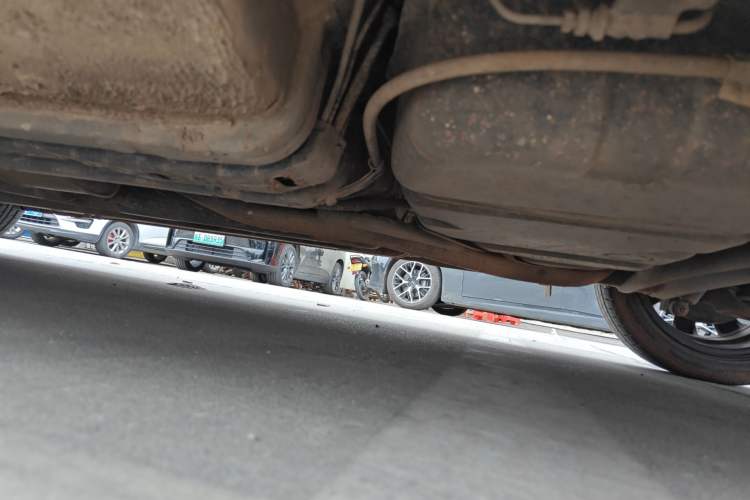 Used Kia K2 2015 Hatchback 1.6L AT Premium Chassis Rear Left