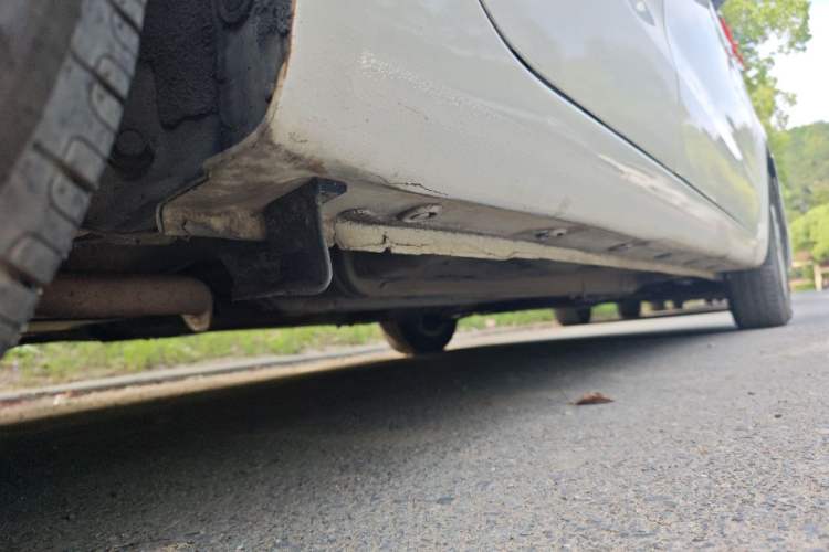 Used Kia K2 2015 Sedan 1.4L MT TOP Chassis Rear Right