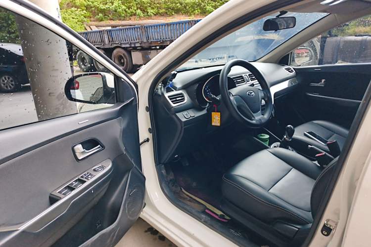 Used Kia K2 2015 Sedan 1.4L MT GLS Driver Seat