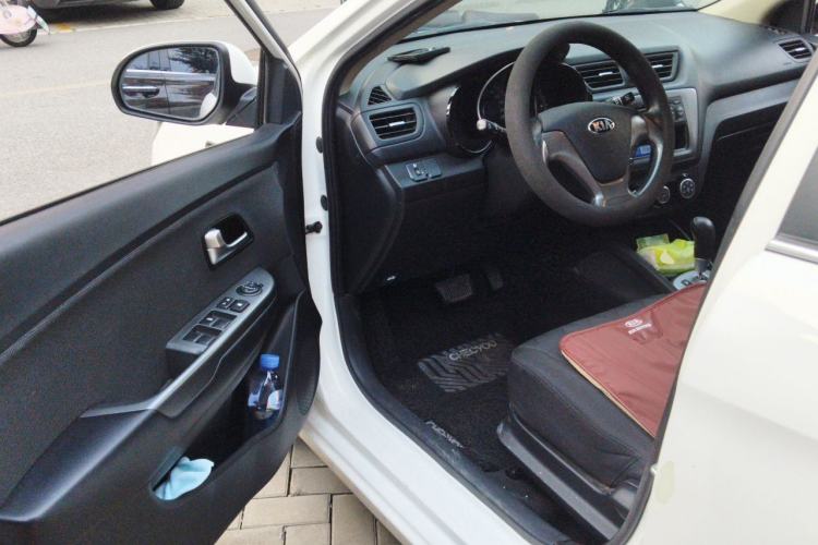 Used Kia K2 2015 Sedan 1.4L Automatic GLS Driver Seat