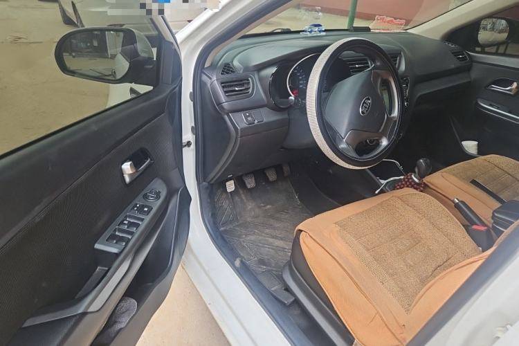 Used Kia K2 2015 Hatchback 1.4L MT GLS Driver Seat