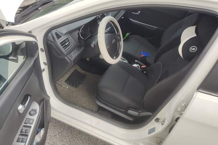 Used Kia K2 2015 Sedan 1.4L Automatic GLS Driver Seat