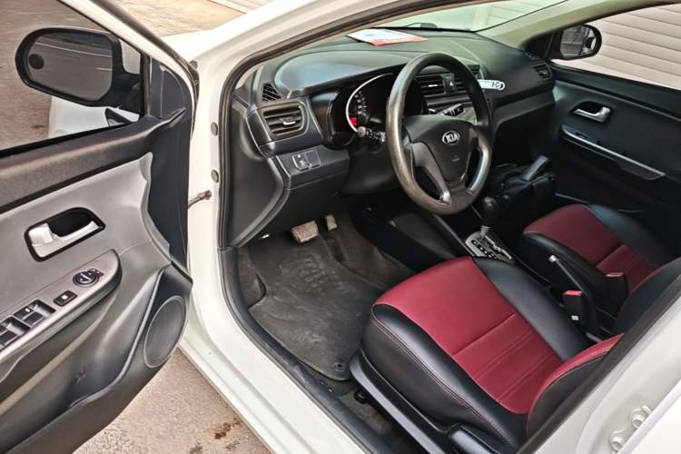 Used Kia K2 2015 Sedan 1.4L Automatic GLS Driver Seat