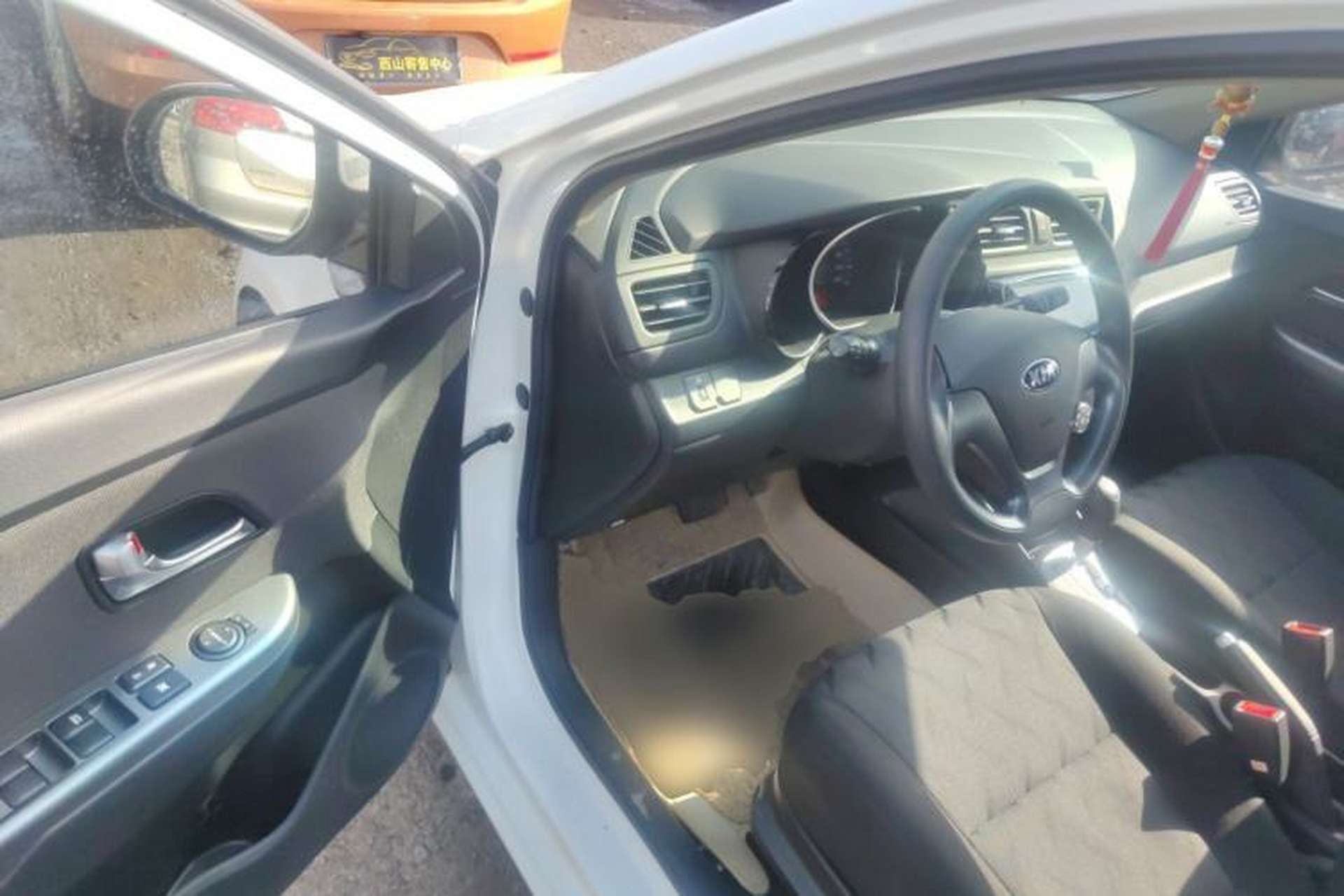 Used Kia K2 2015 Sedan 1.4L Automatic GLS Driver Seat