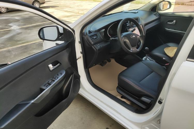 Used Kia K2 2015 Sedan 1.4L Automatic GLS Driver Seat