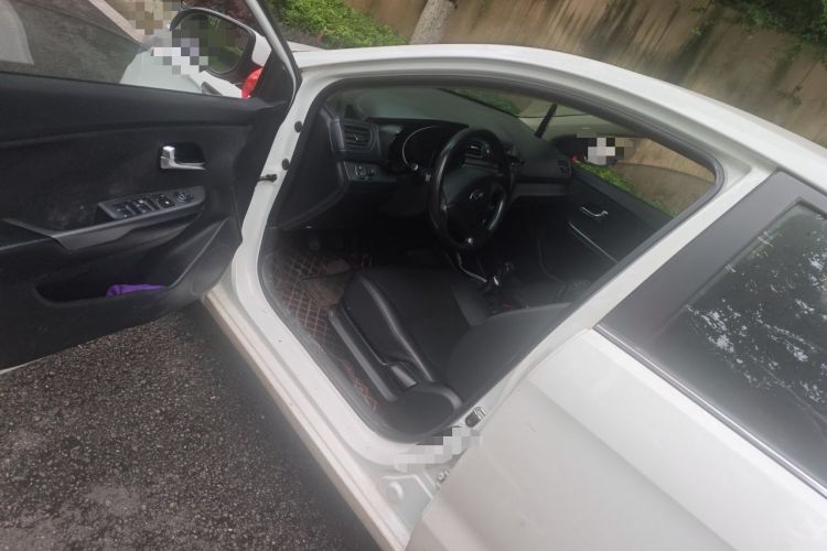 Used Kia K2 2015 Sedan 1.4L MT GLS Driver Seat