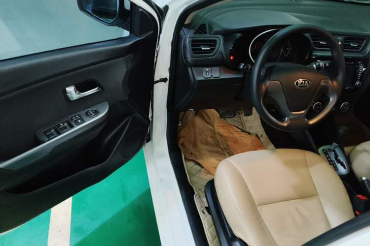 Used Kia K2 2015 Sedan 1.4L Automatic GLS Driver Seat