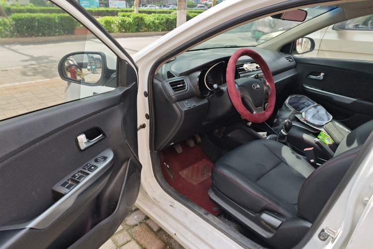 Used Kia K2 2015 Sedan 1.4L MT GLS Driver Seat