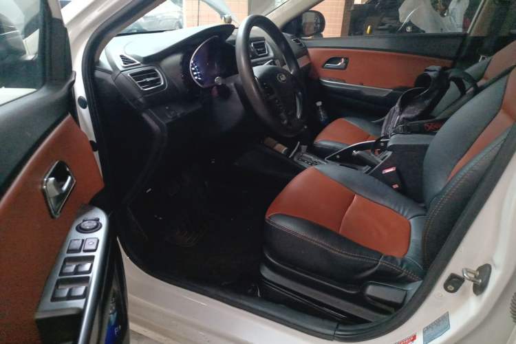 Used Kia K2 2015 Sedan 1.4L Automatic GLS Driver Seat