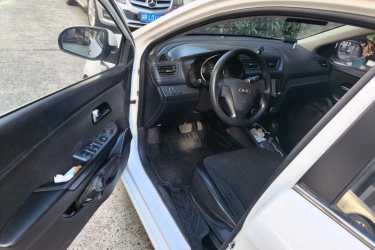 Used Kia K2 2015 Sedan 1.4L Automatic GLS Driver Seat