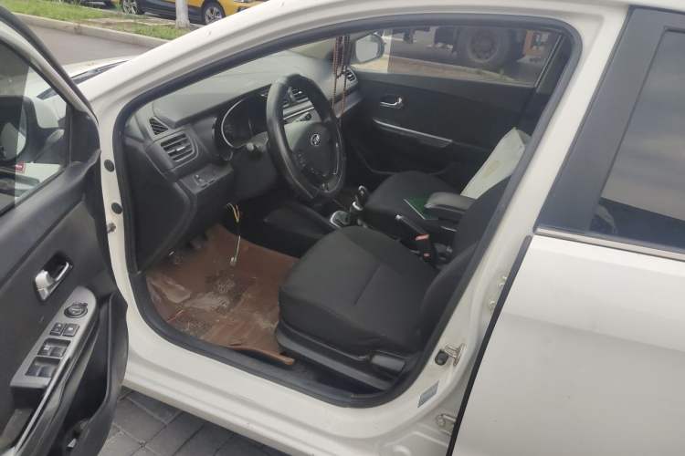 Used Kia K2 2015 Sedan 1.4L MT GLS Driver Seat