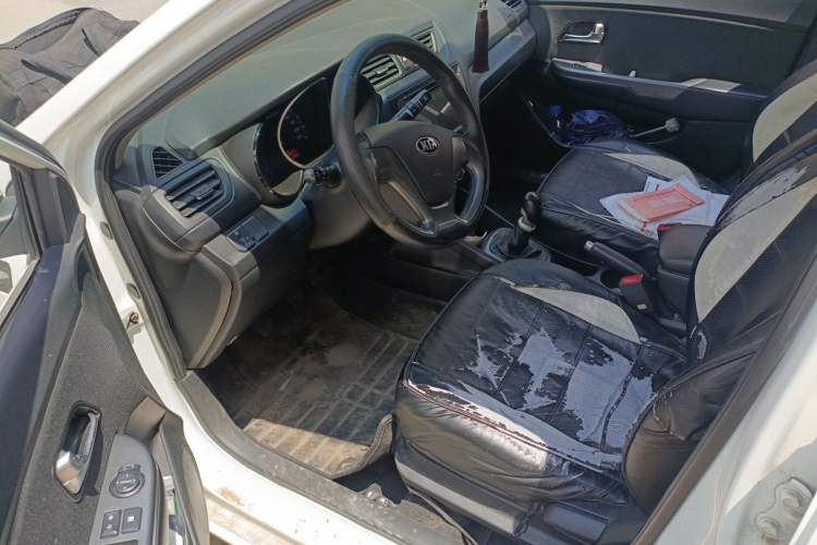 Used Kia K2 2015 Sedan 1.4L Manual Transmission GL Driver Seat