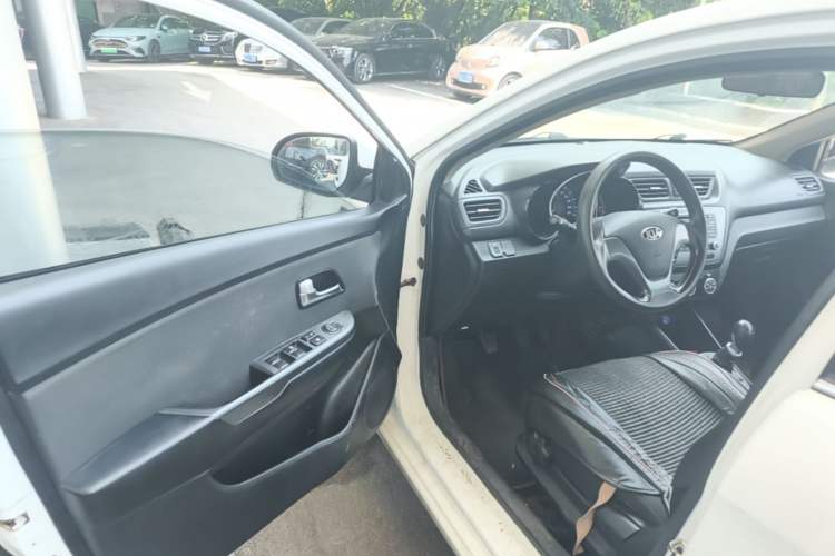 Used Kia K2 2015 Sedan 1.4L MT TOP Driver Seat