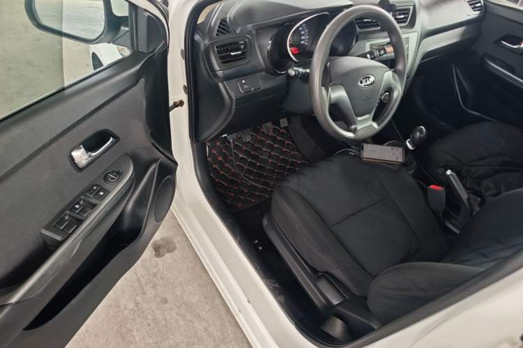 Used Kia K2 2015 Sedan 1.4L MT GLS Driver Seat