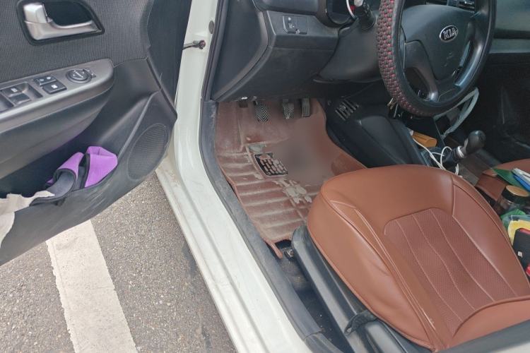 Used Kia K2 2015 Sedan 1.4L MT GLS Driver Seat
