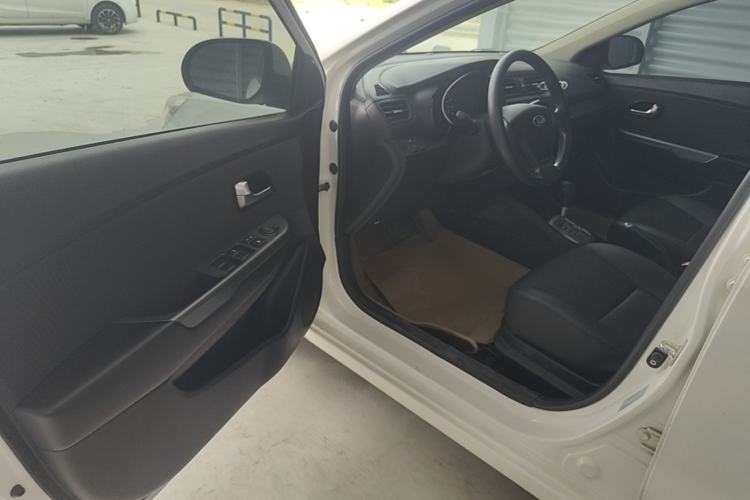Used Kia K2 2015 Sedan 1.4L Automatic GLS Driver Seat
