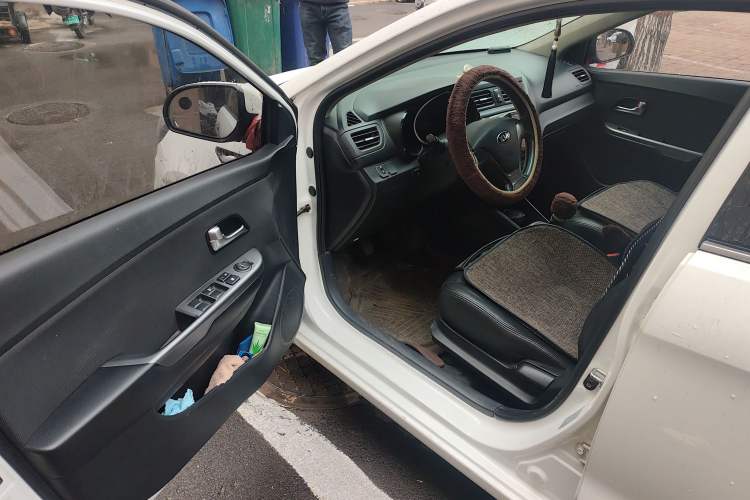 Used Kia K2 2015 Sedan 1.4L MT GLS Driver Seat