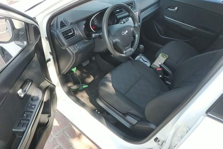 Used Kia K2 2015 Sedan 1.4L Automatic GLS Driver Seat