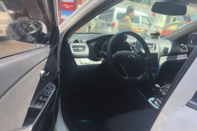 Used Kia K2 2015 Sedan 1.4L Automatic GLS Driver Seat