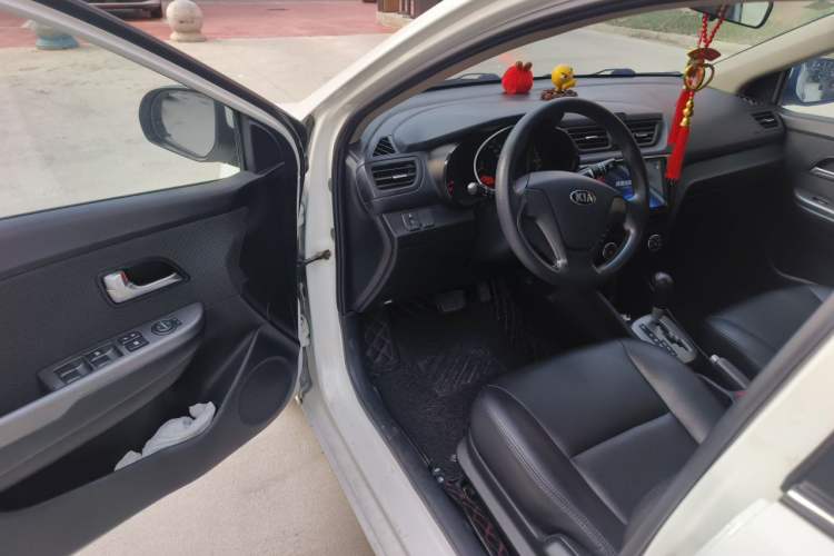 Used Kia K2 2015 Sedan 1.4L Automatic GLS Driver Seat