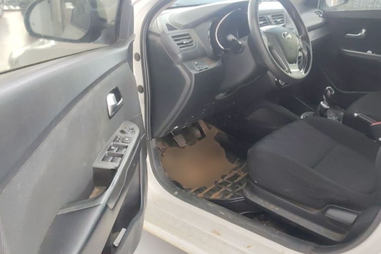 Used Kia K2 2015 Sedan 1.4L MT GLS Driver Seat