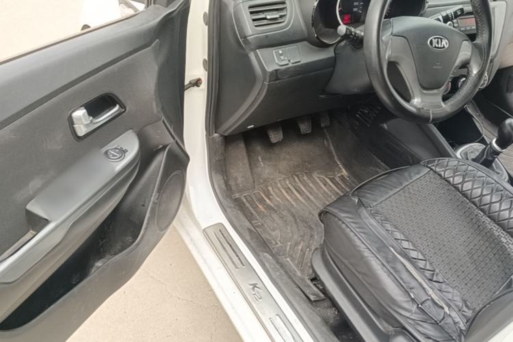 Used Kia K2 2015 Sedan 1.4L Manual Transmission GL Driver Seat