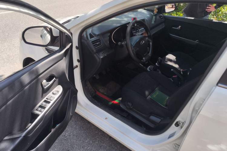 Used Kia K2 2015 Sedan 1.4L MT TOP Driver Seat