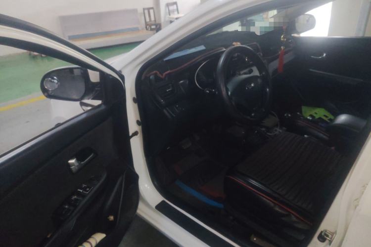 Used Kia K2 2015 Sedan 1.4L Automatic GLS Driver Seat