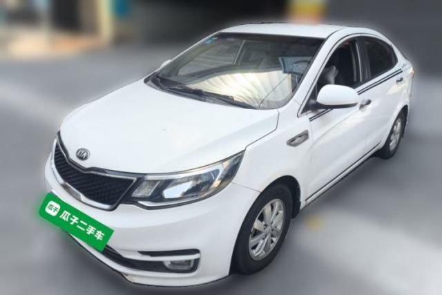 Ojetý Kia K2 2015 Sedan 1.4L MT GLS