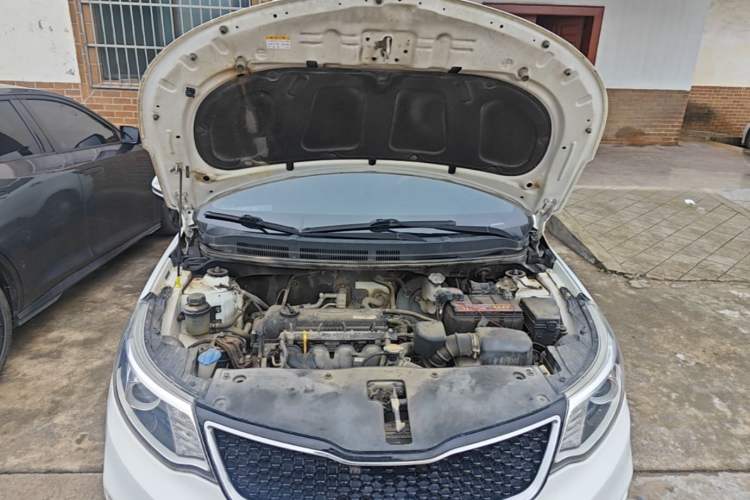 Used Kia K2 2015 Sedan 1.4L MT TOP Engine Bay