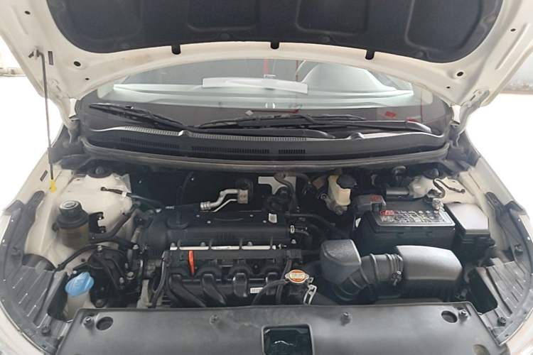 Used Kia K2 2015 Sedan 1.4L MT GLS Engine Bay