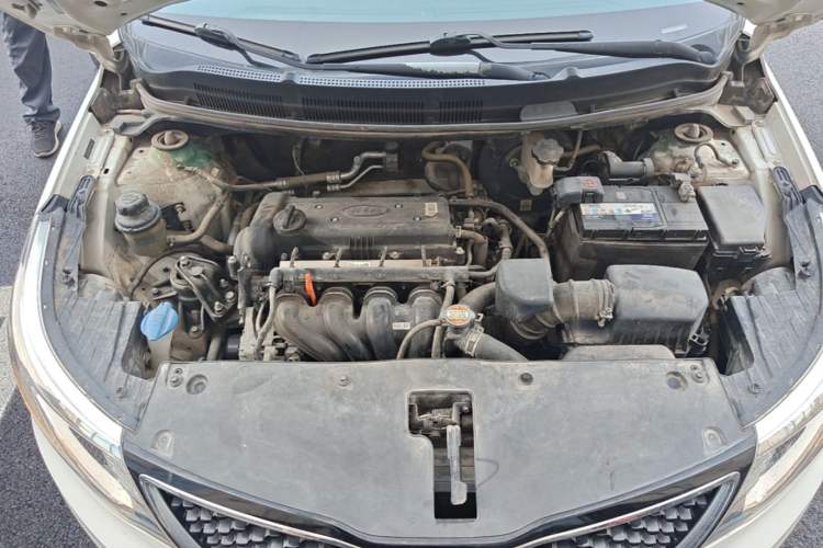 Used Kia K2 2015 Sedan 1.4L MT GLS Engine Bay