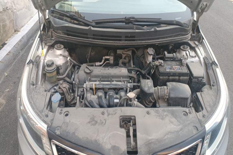Used Kia K2 2015 Sedan 1.4L MT GLS Engine Bay