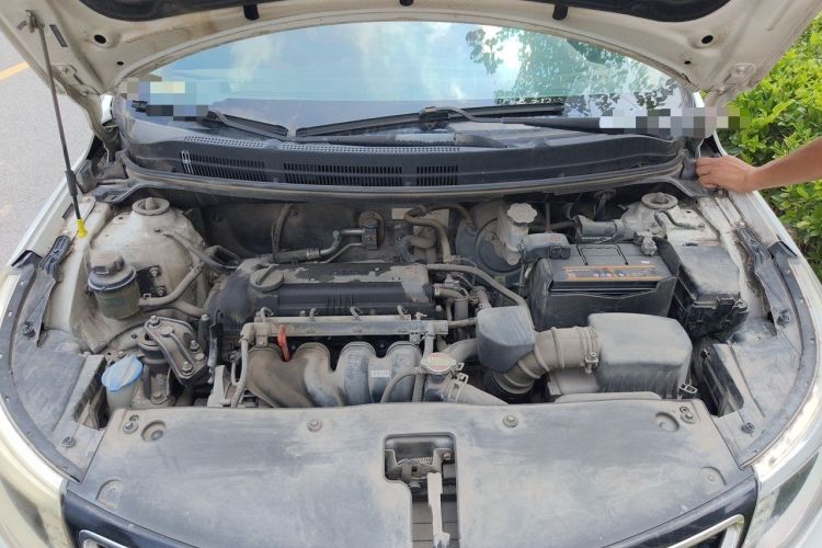 Used Kia K2 2015 Sedan 1.4L MT GLS Engine Bay