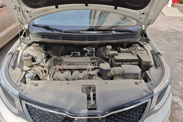Used Kia K2 2015 Sedan 1.4L MT GLS Engine Bay